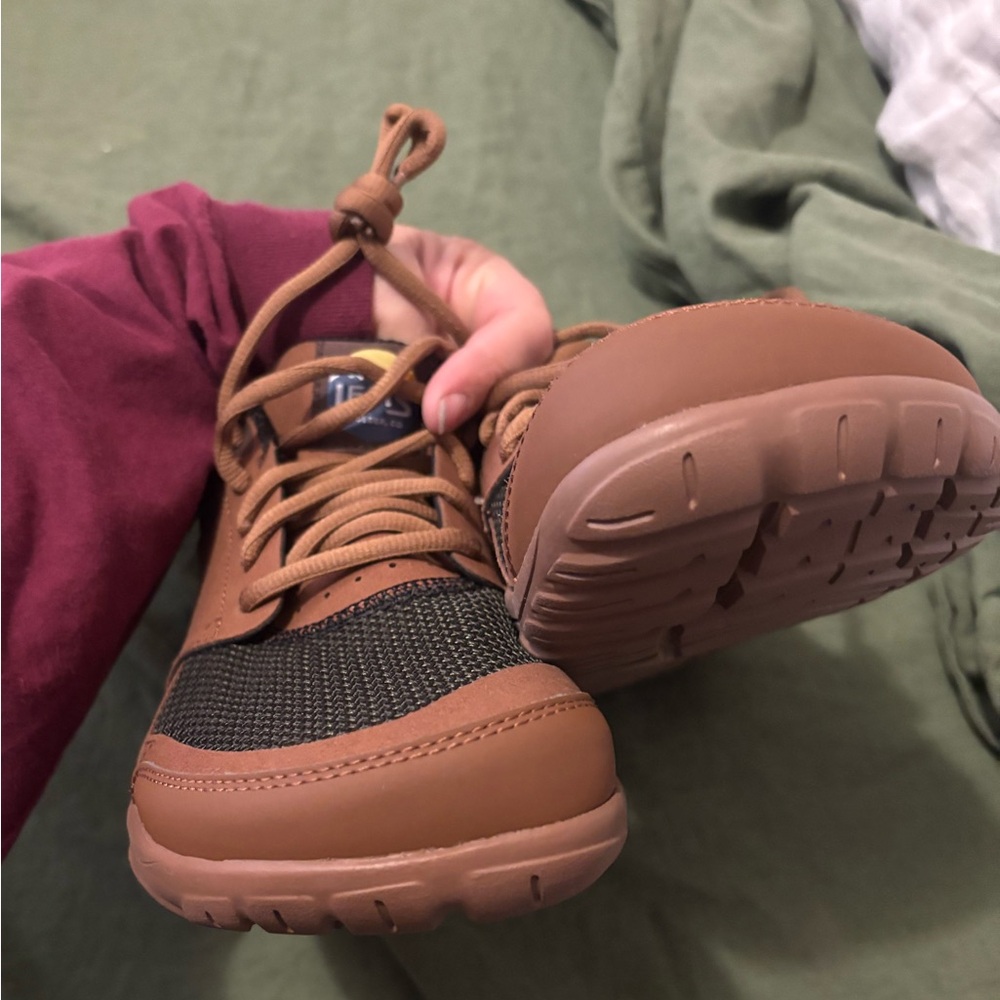 Lems wide toe box unisex shoes. - Picture 8 of 10